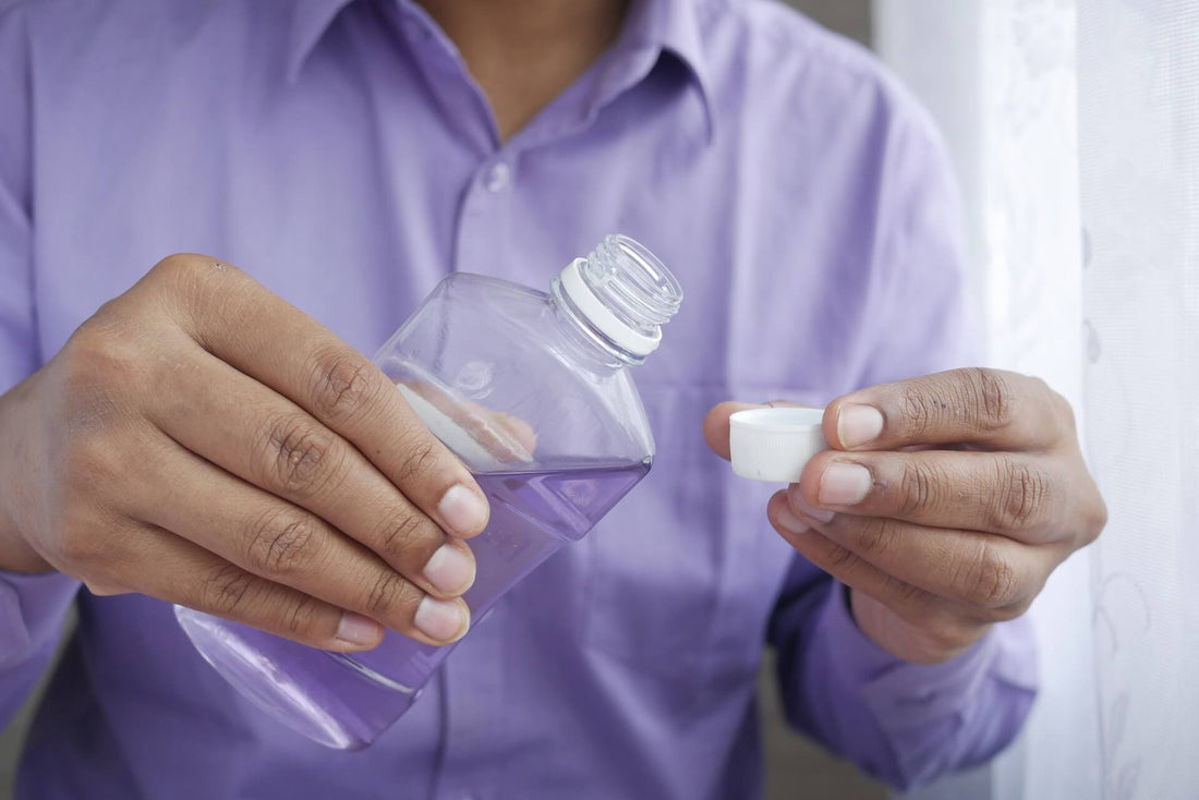 Does hydrogen peroxide kill all mouth bacteria?
