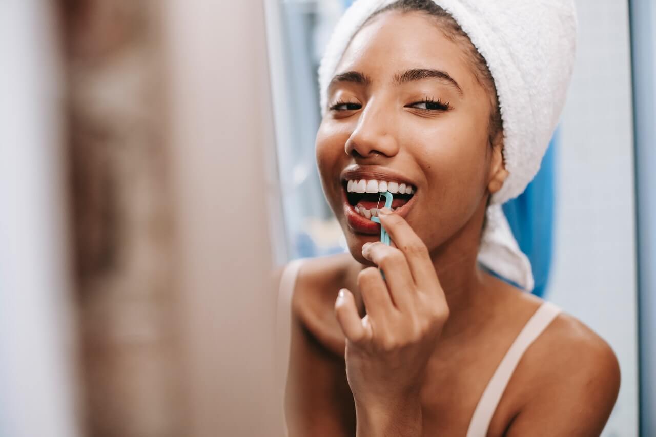Bristle Research: The effect of flossing on the oral microbiome